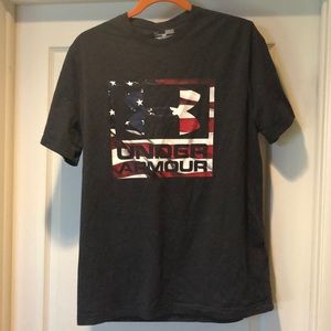 Dark grey Under Armour tshirt